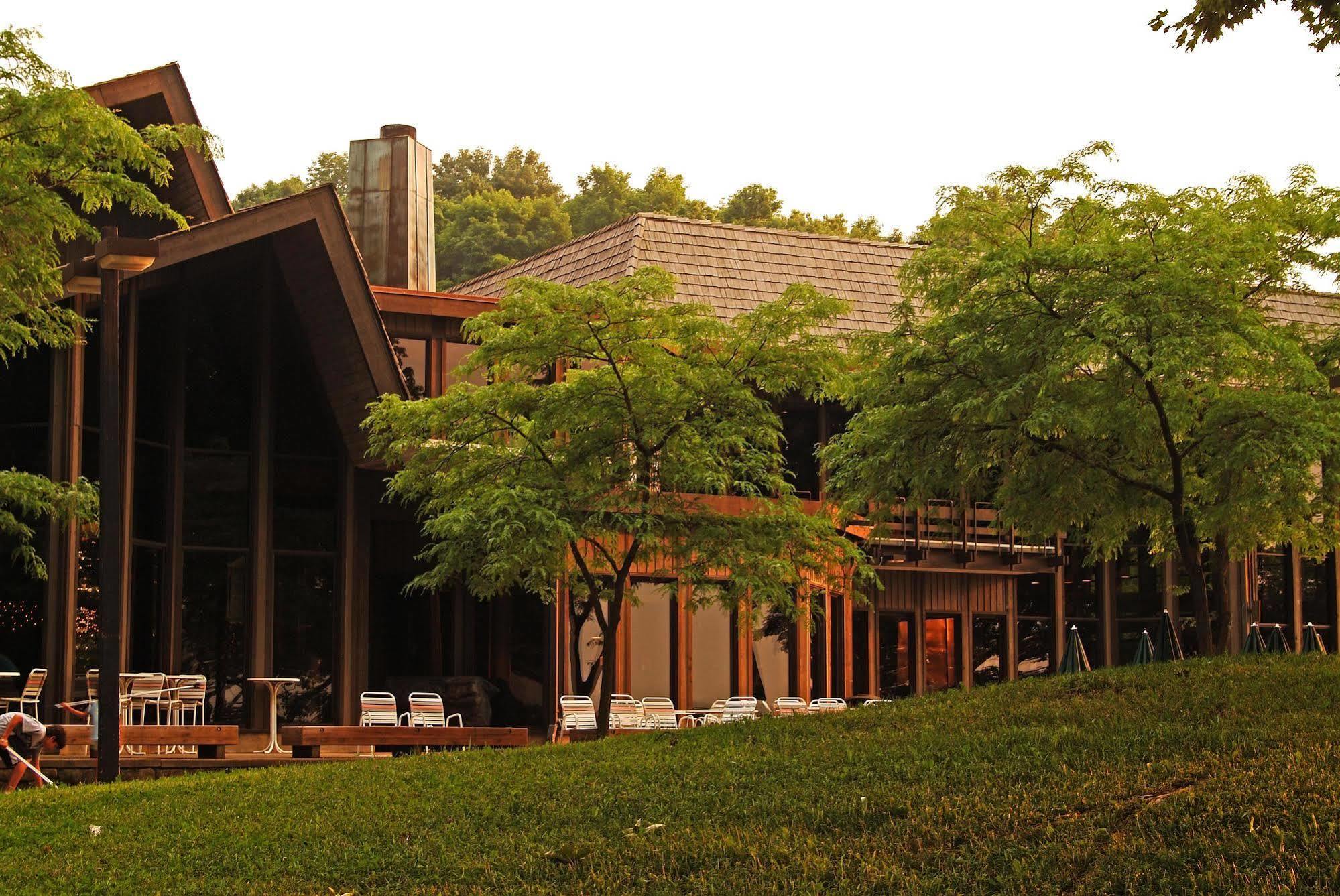 Mohican Lodge And Conference Center Perrysville Luaran gambar