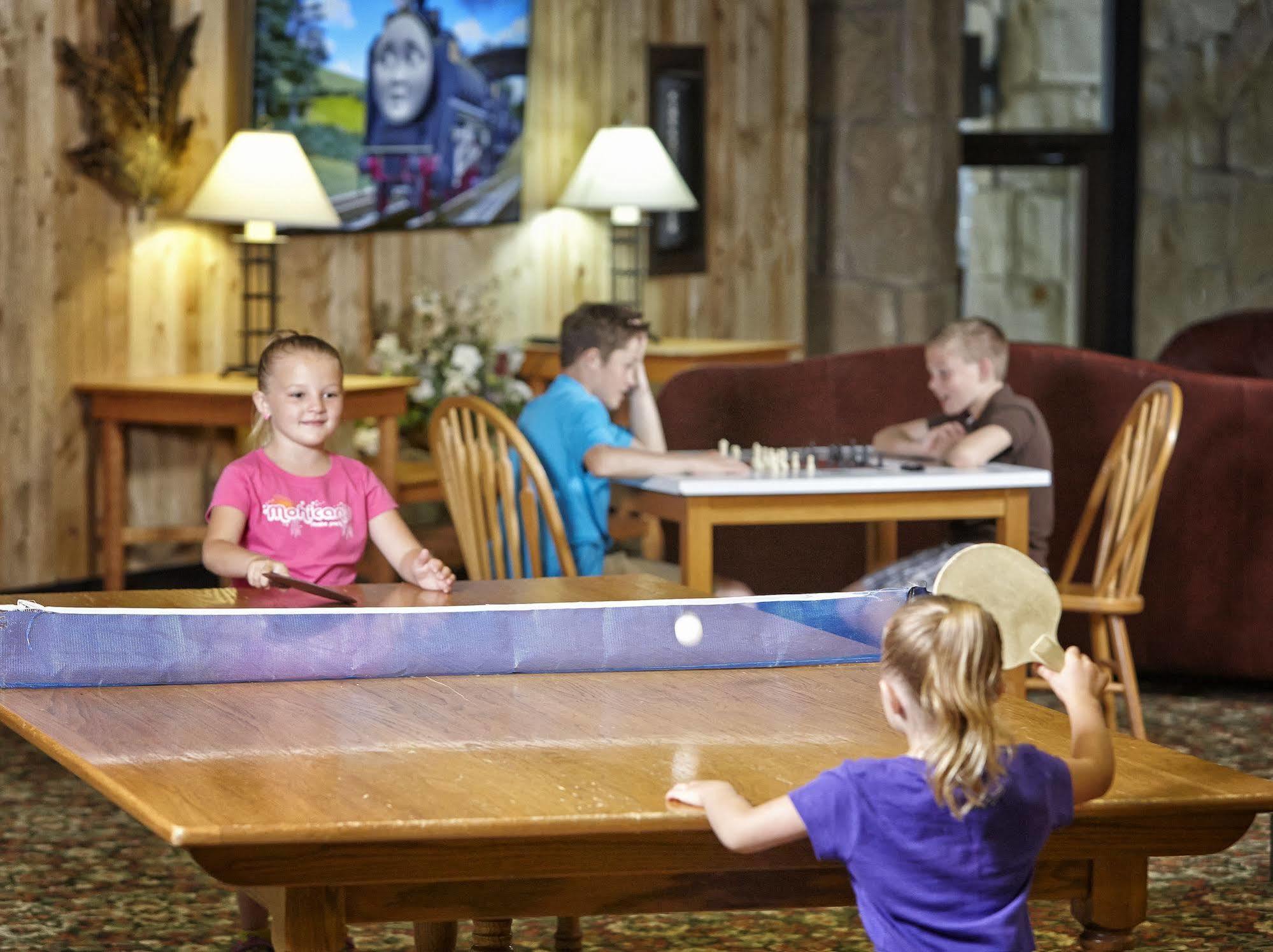 Mohican Lodge And Conference Center Perrysville Luaran gambar