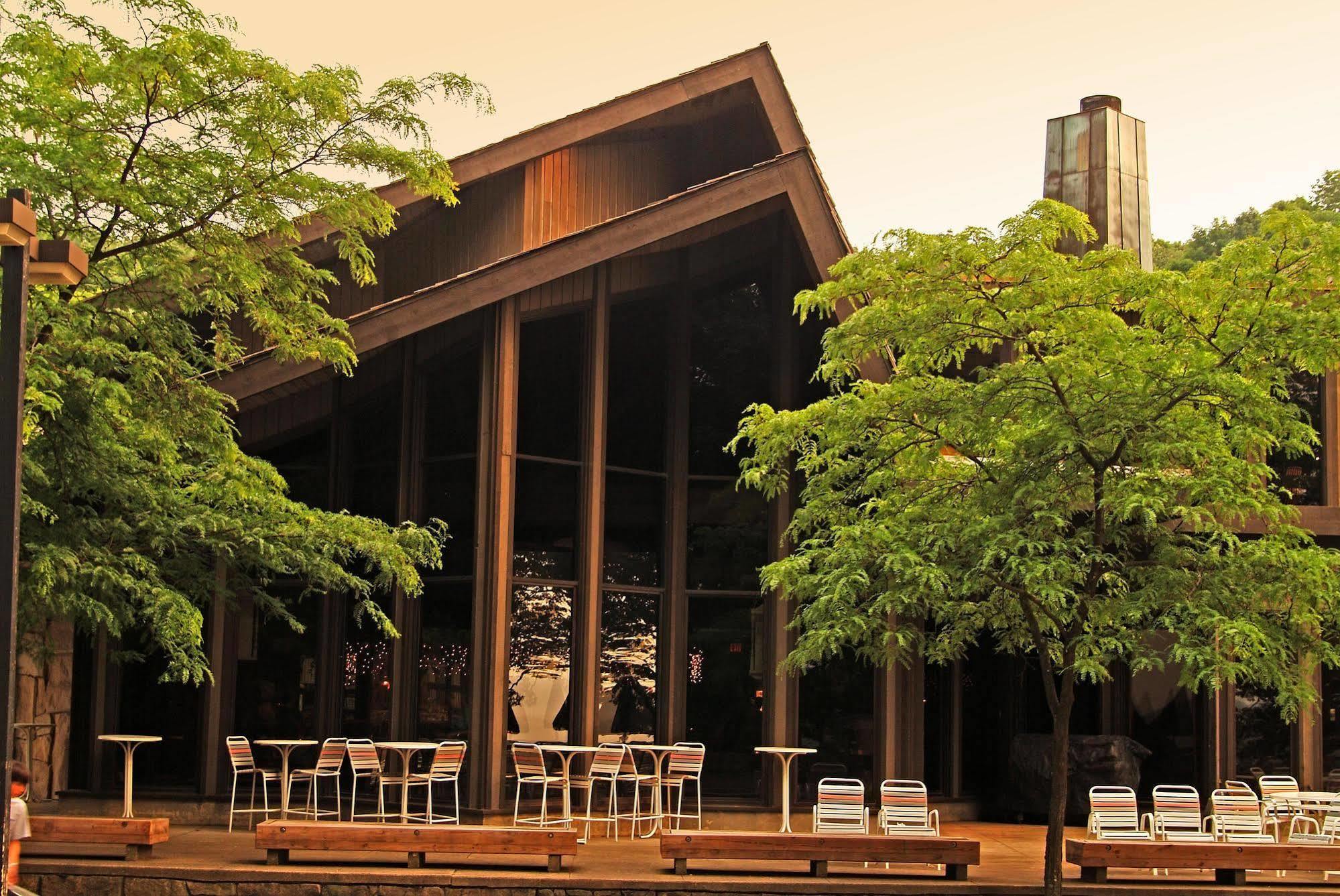 Mohican Lodge And Conference Center Perrysville Luaran gambar