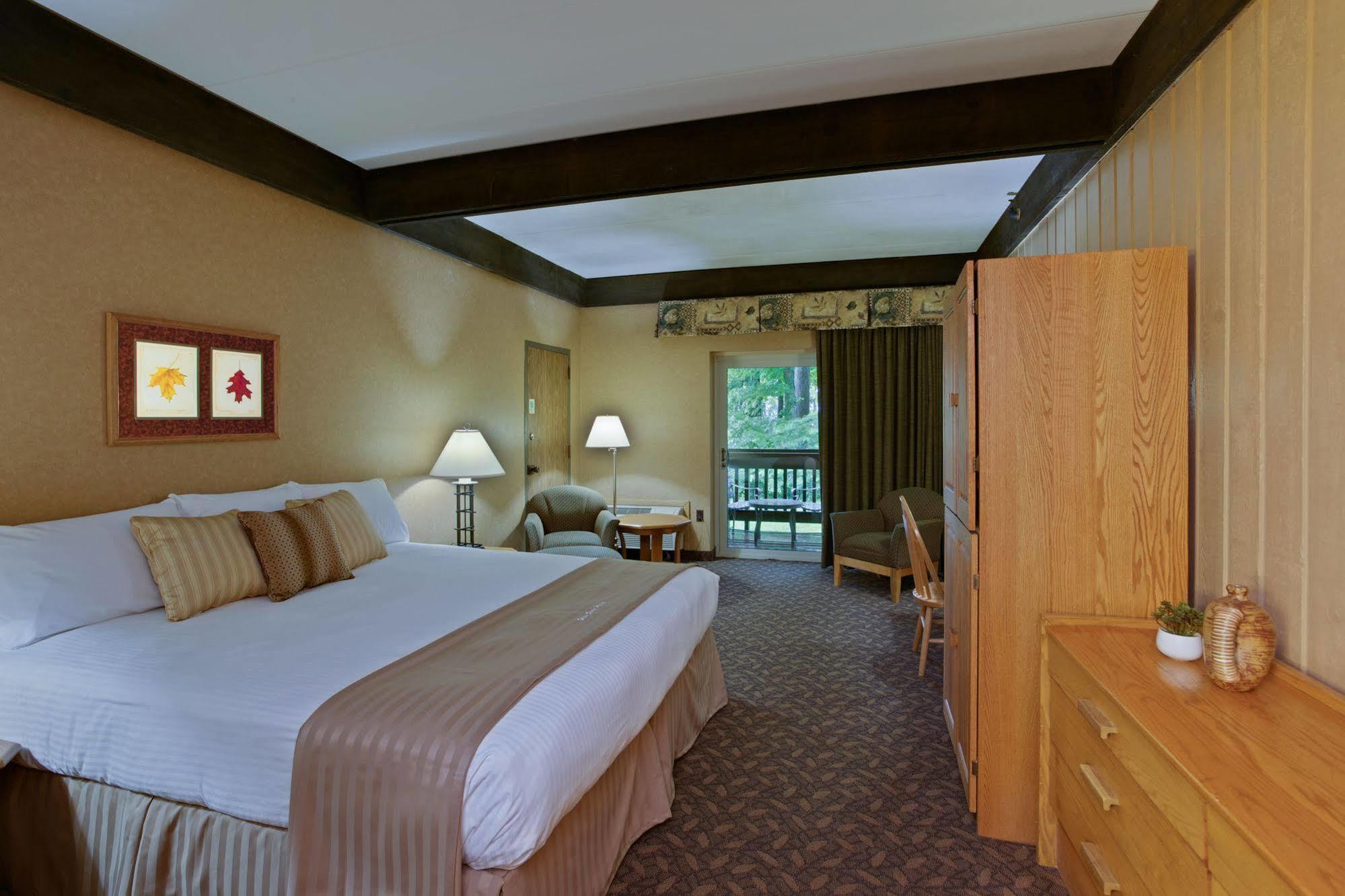 Mohican Lodge And Conference Center Perrysville Luaran gambar