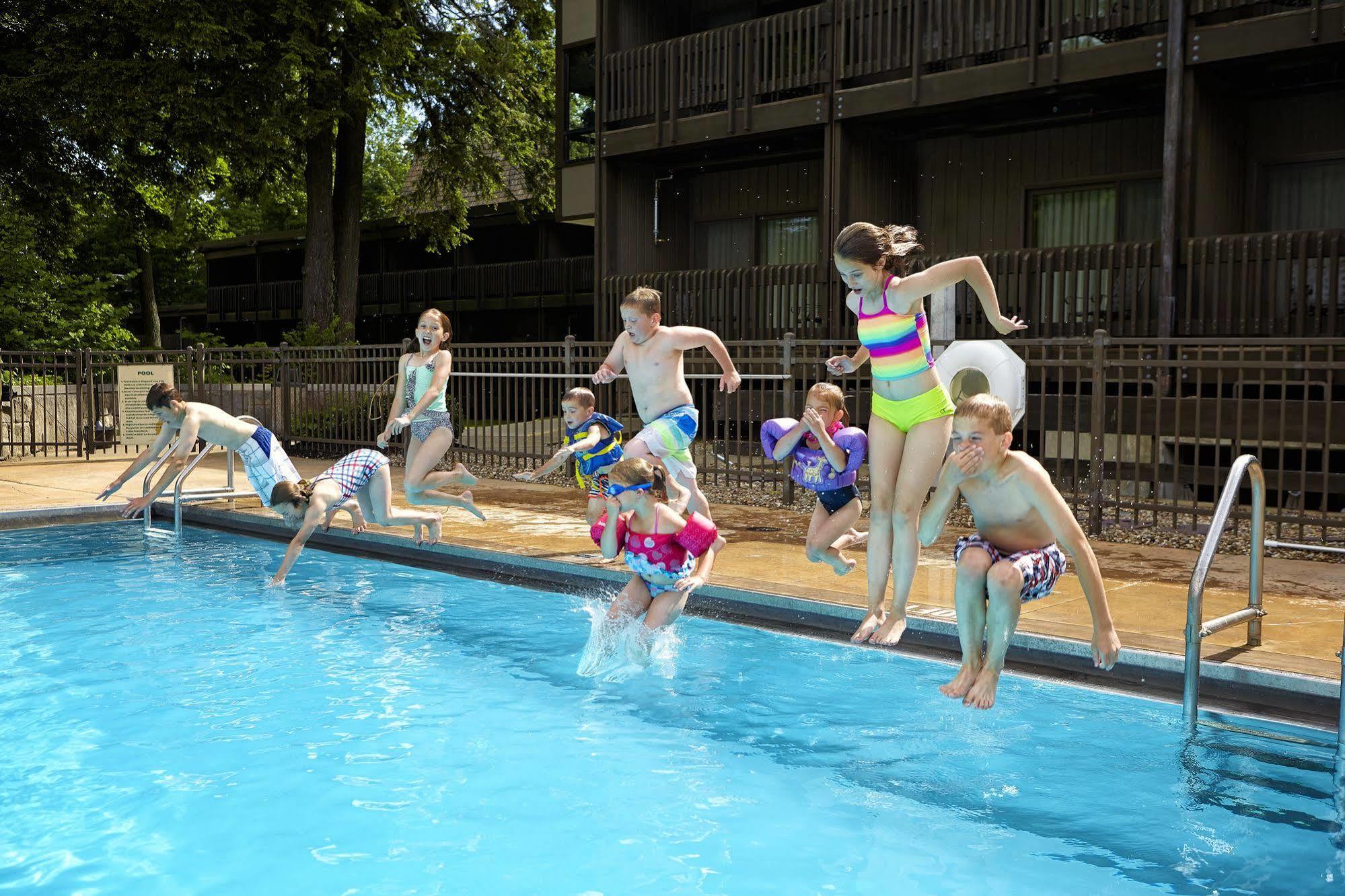 Mohican Lodge And Conference Center Perrysville Luaran gambar